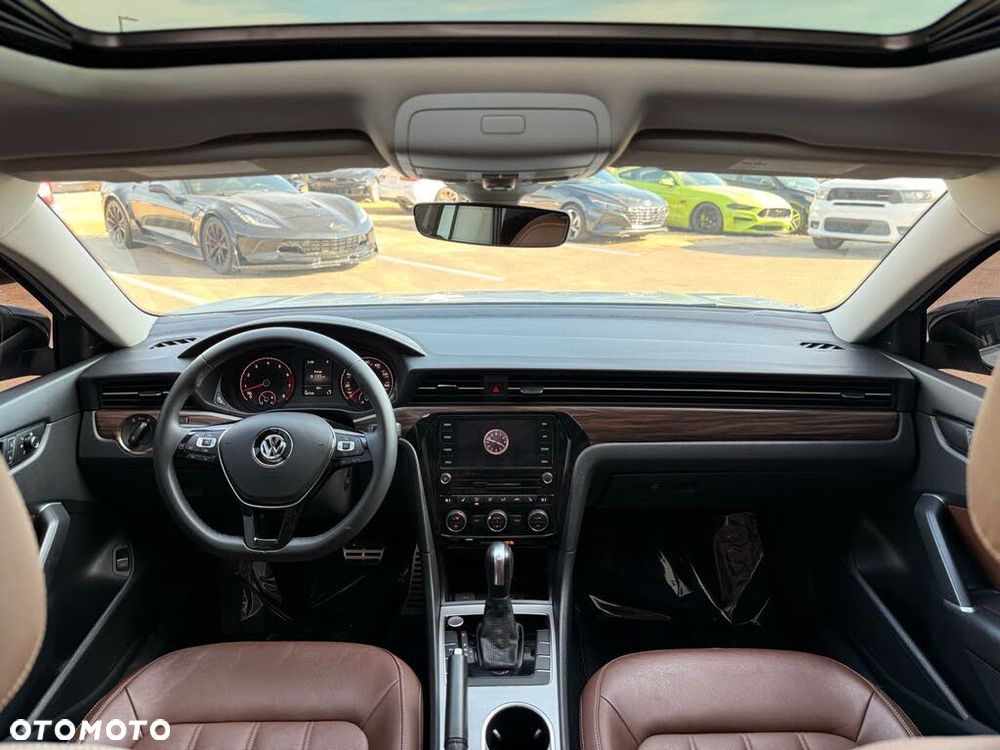 Volkswagen Passat 2.0 TSI Business DSG - 16