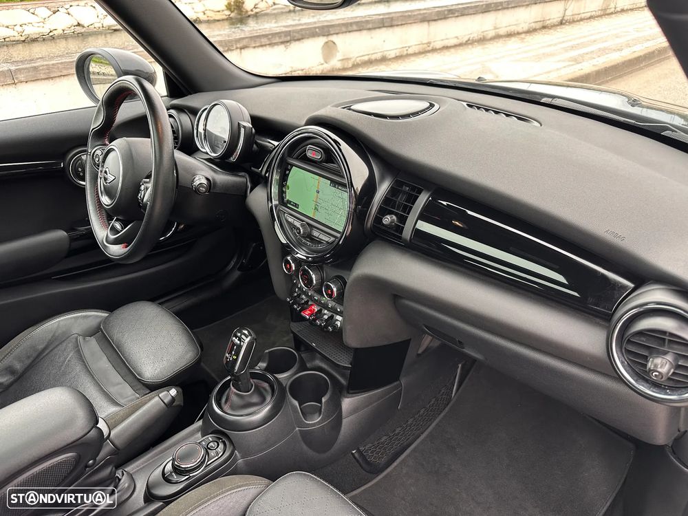 MINI 3 Portas Cooper SD Sport Aut. - 32