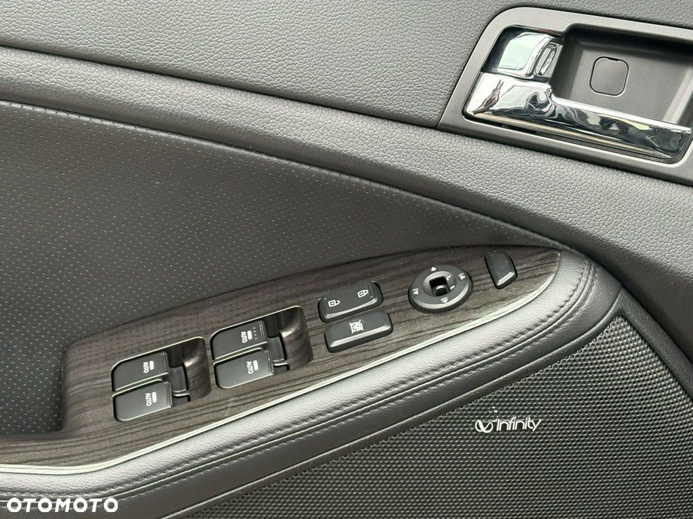 Kia Optima - 17