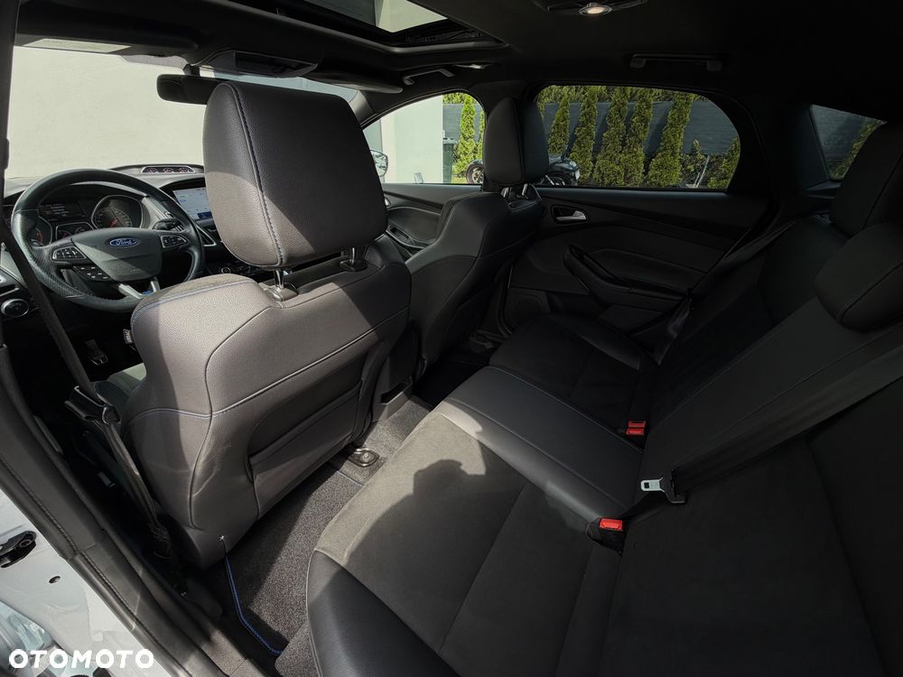 Ford Focus 2.3 EcoBoost S&S Allrad RS - 34