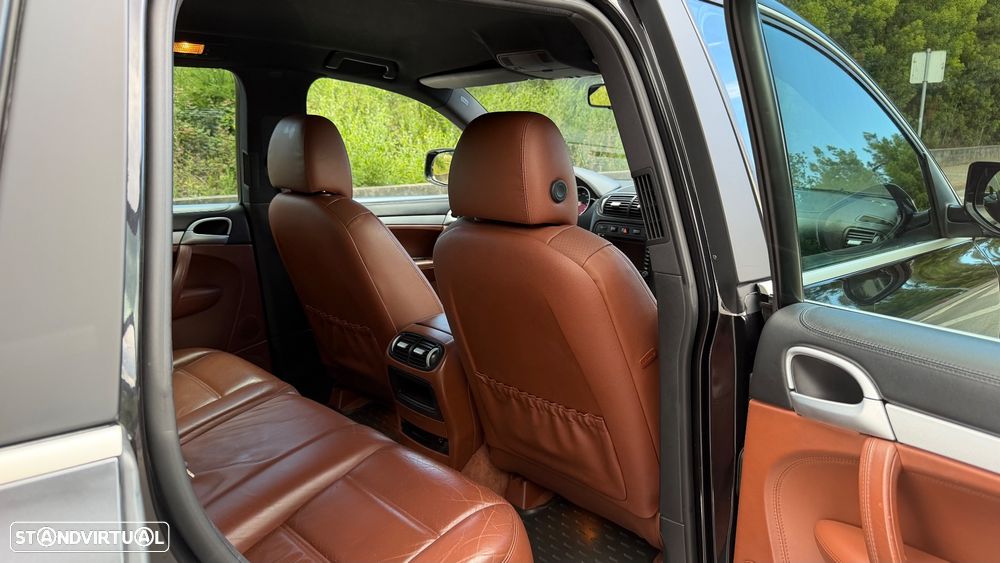 Porsche Cayenne S Tiptronic - 32