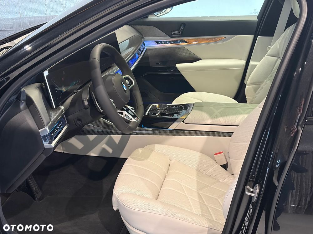 BMW Seria 7 740d xDrive mHEV M Sport sport - 18