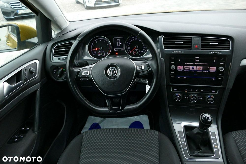Volkswagen Golf 1.0 TSI Highline - 23