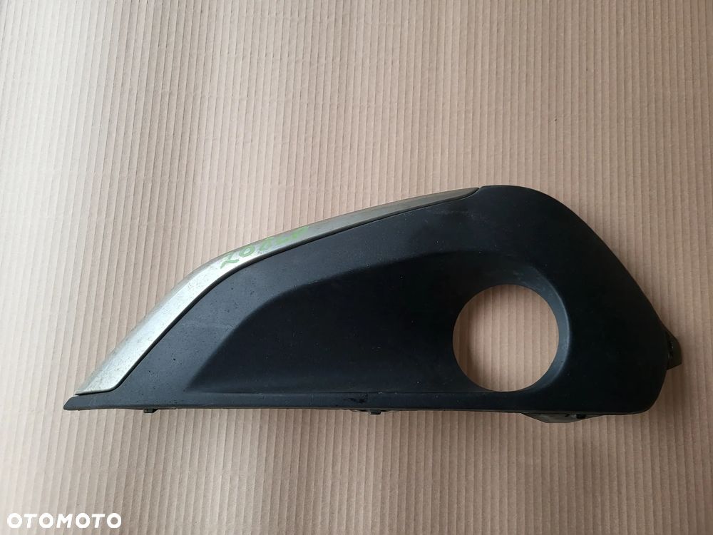 Kratka zderzaka lewa chrom Peugeot 208 LIFT - 1