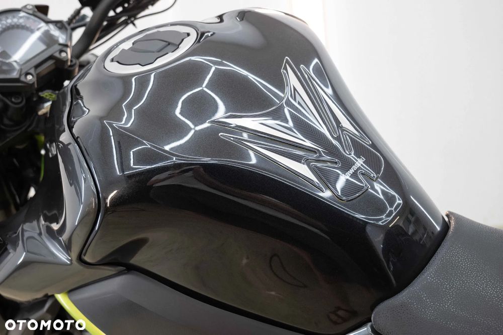 Kawasaki Z 900 - 22