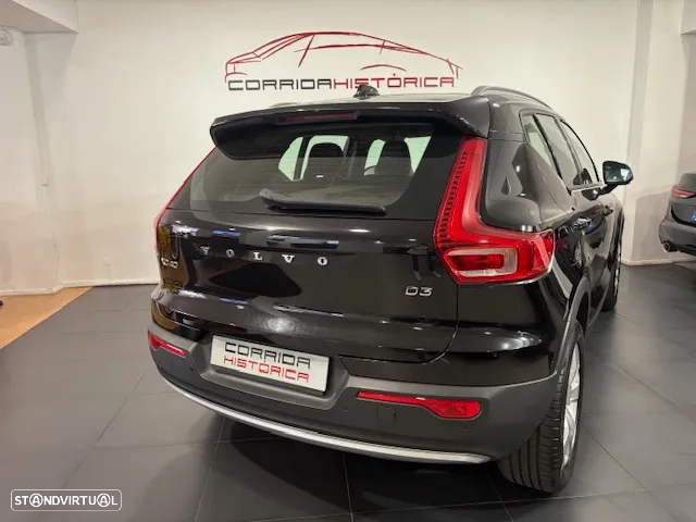 Volvo XC 40 2.0 D3 Momentum Plus - 26