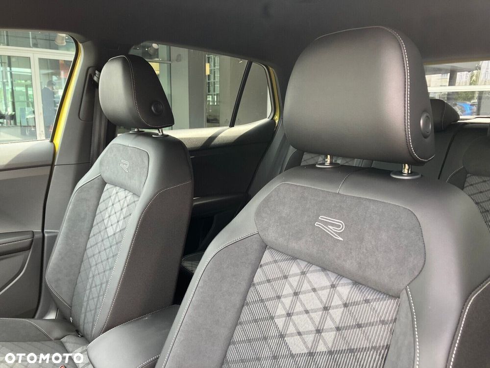 Volkswagen T-Cross - 13