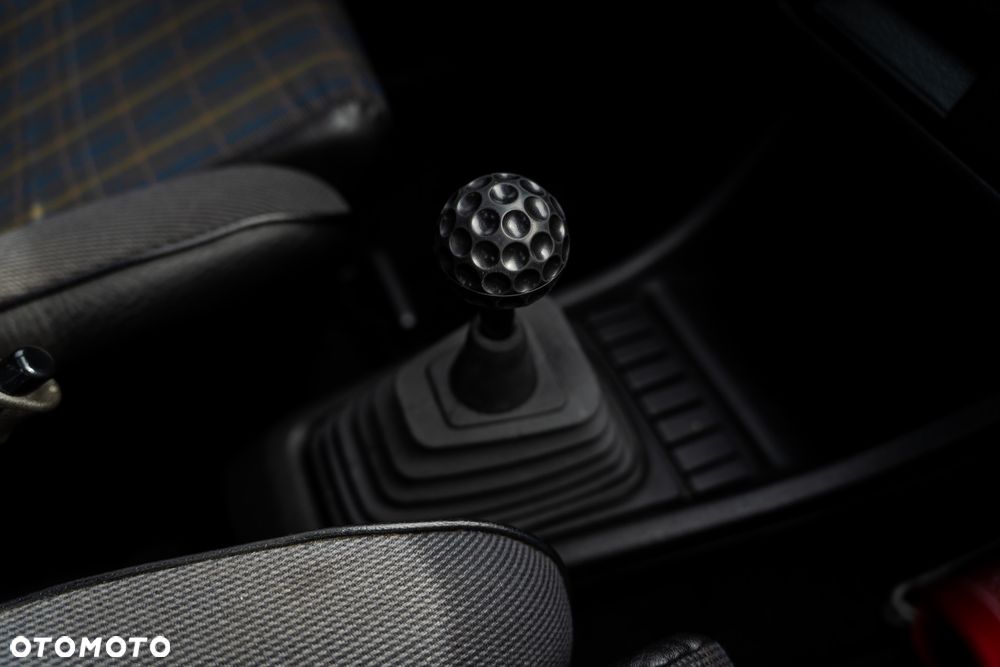Volkswagen Golf - 26