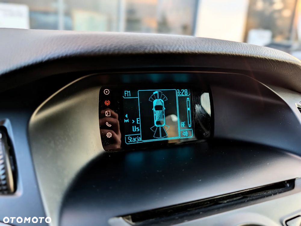 Ford Focus 1.6 EcoBoost Titanium - 11