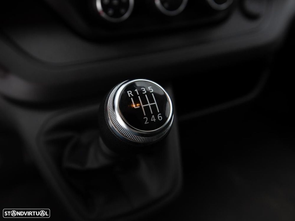 Renault Trafic L2H1 3000 KG CONFORT 6lugares c/iva - 15