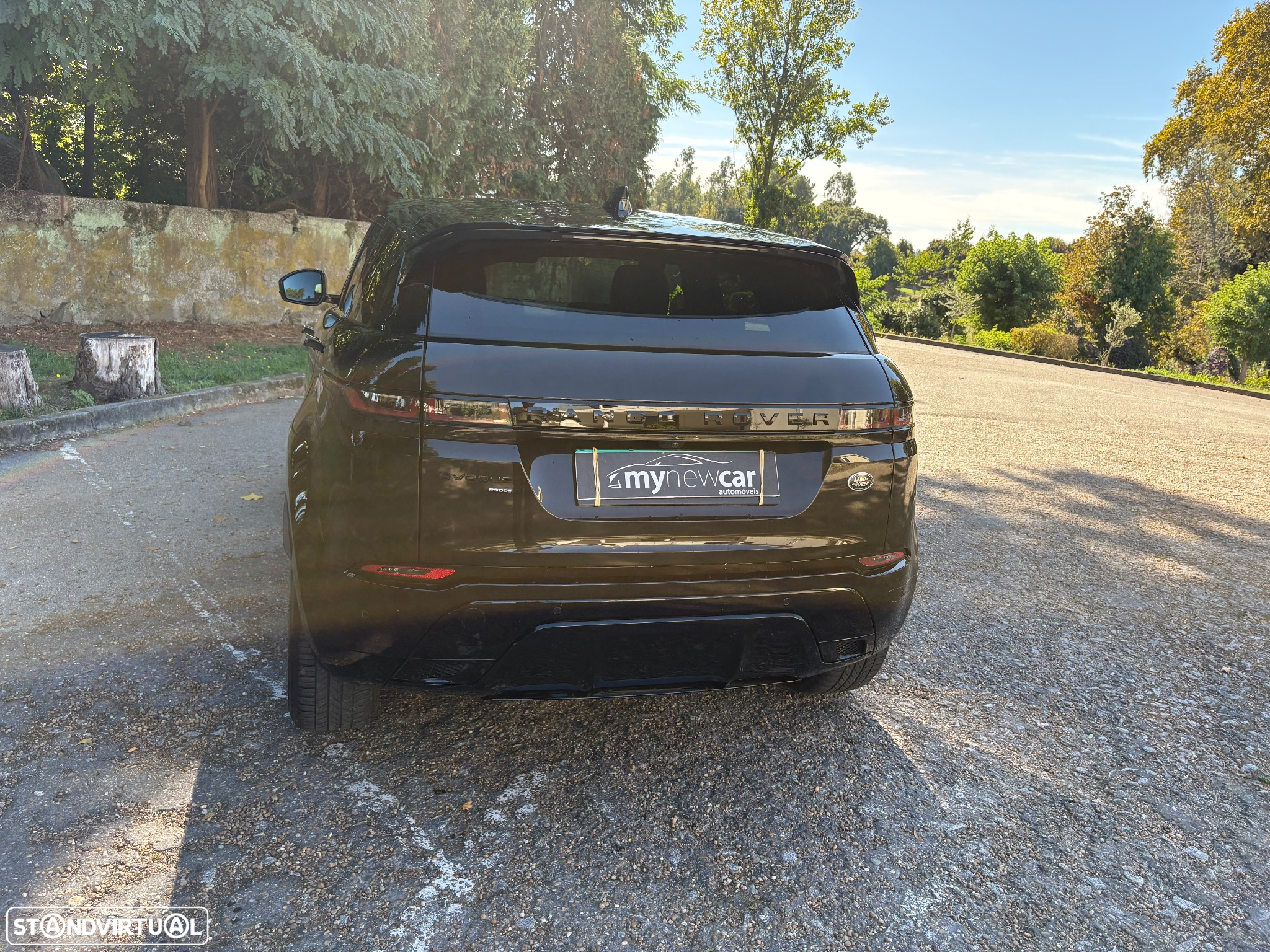 Land Rover Range Rover Evoque P300e S - 11