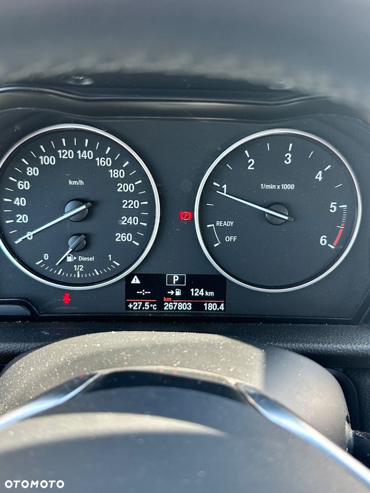 BMW Seria 2 218d - 14