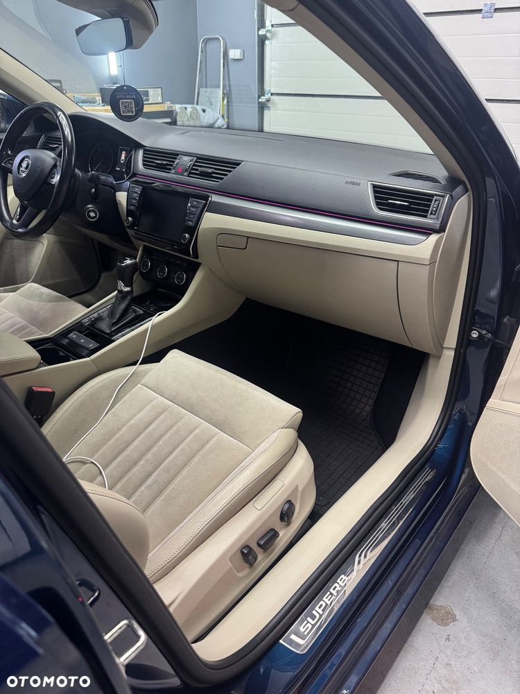 Skoda Superb 2.0 TDI DSG Style - 21