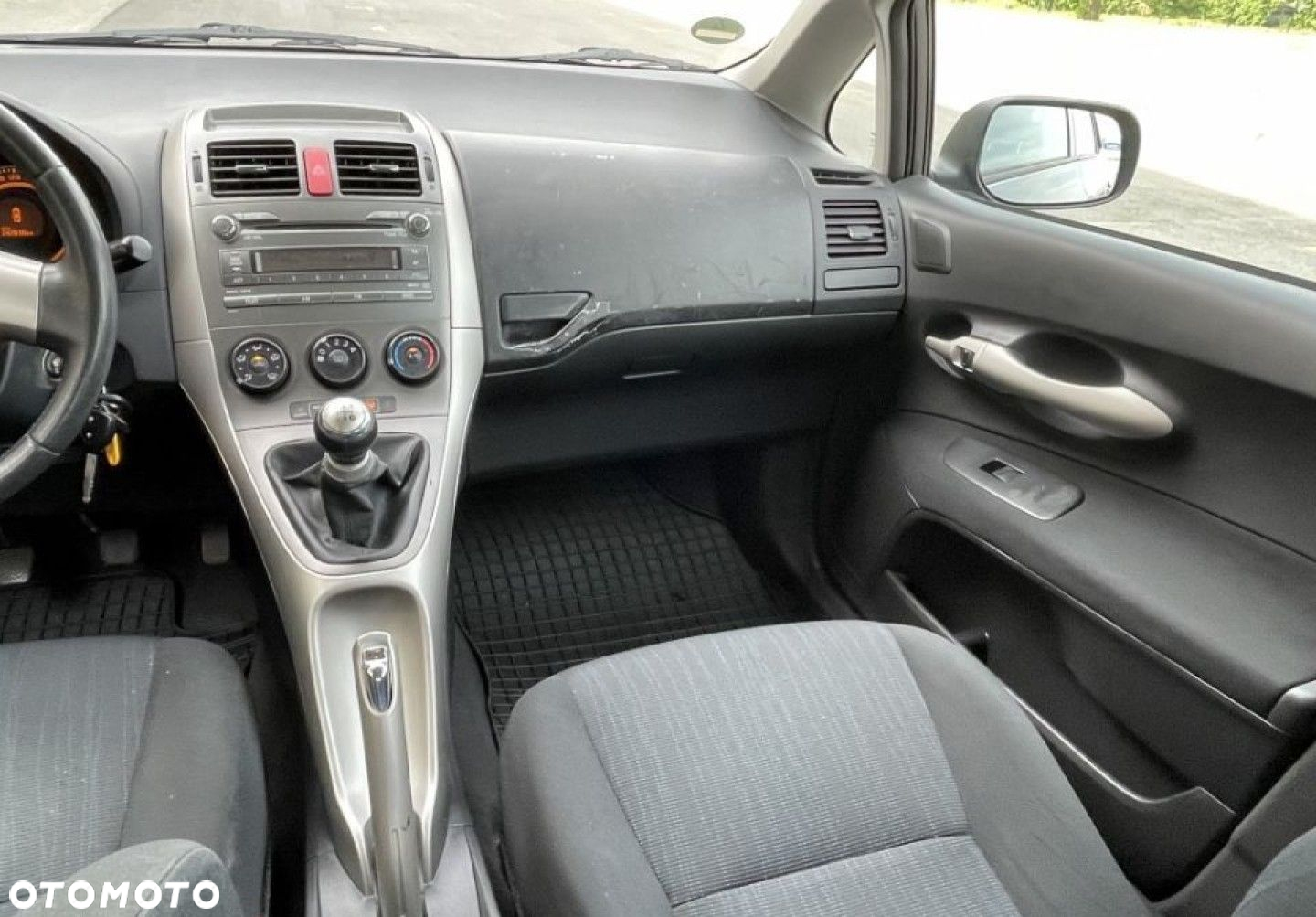 Toyota Auris - 19