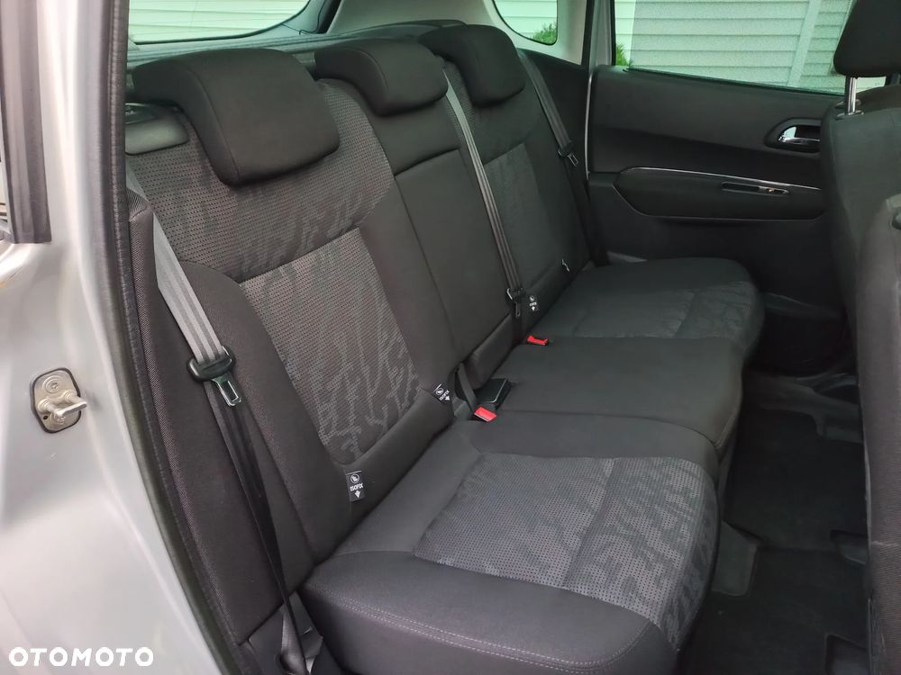 Peugeot 3008 1.6 HDi Premium - 19