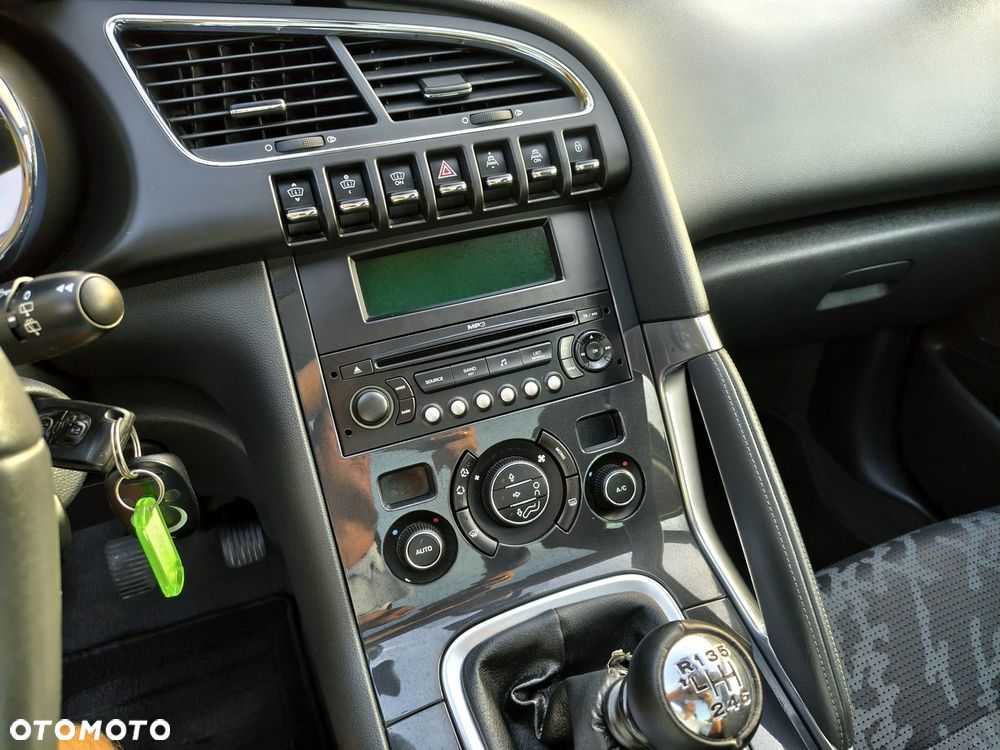 Peugeot 3008 2.0 HDi Allure - 13