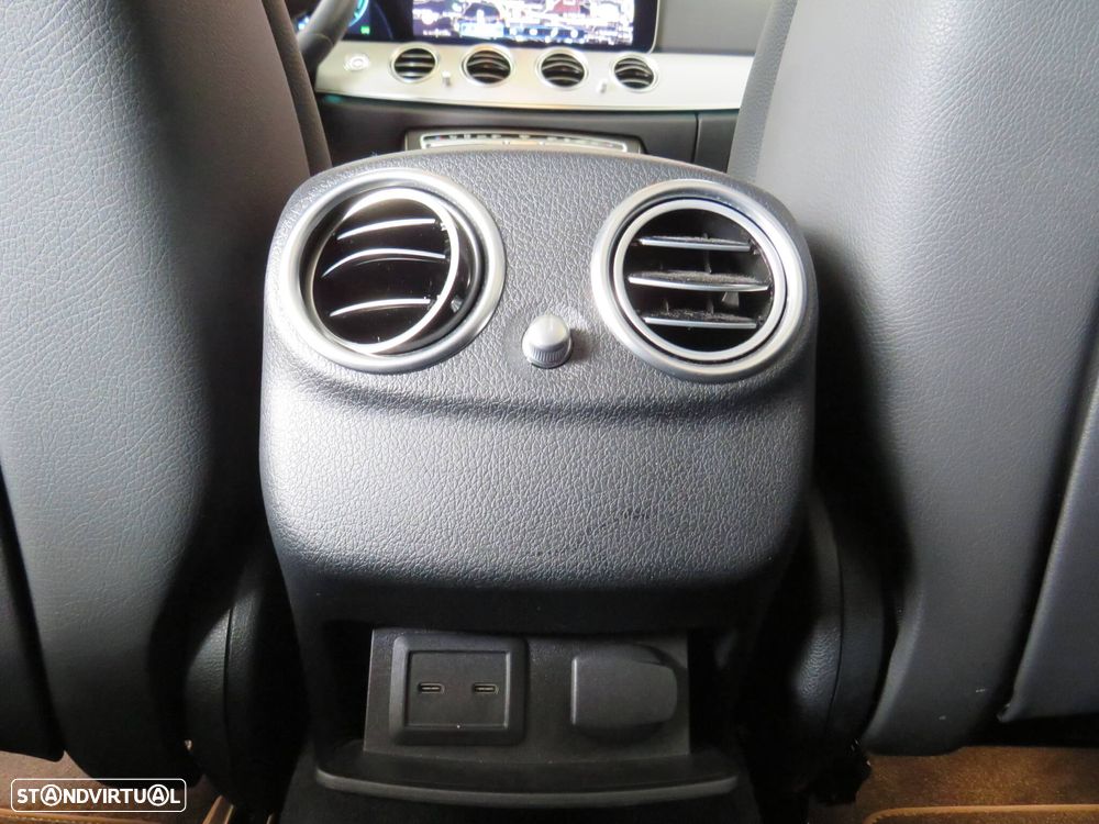 Mercedes-Benz E 300 de Avantgarde - 14