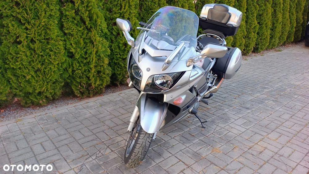 Yamaha FJR - 3
