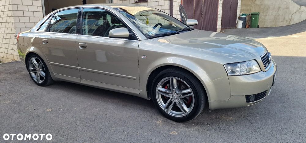 Audi A4 Limousine