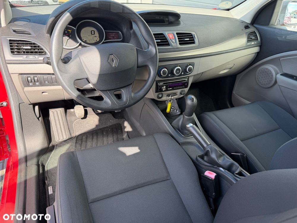 Renault Megane 1.6 16V 100 Authentique - 9