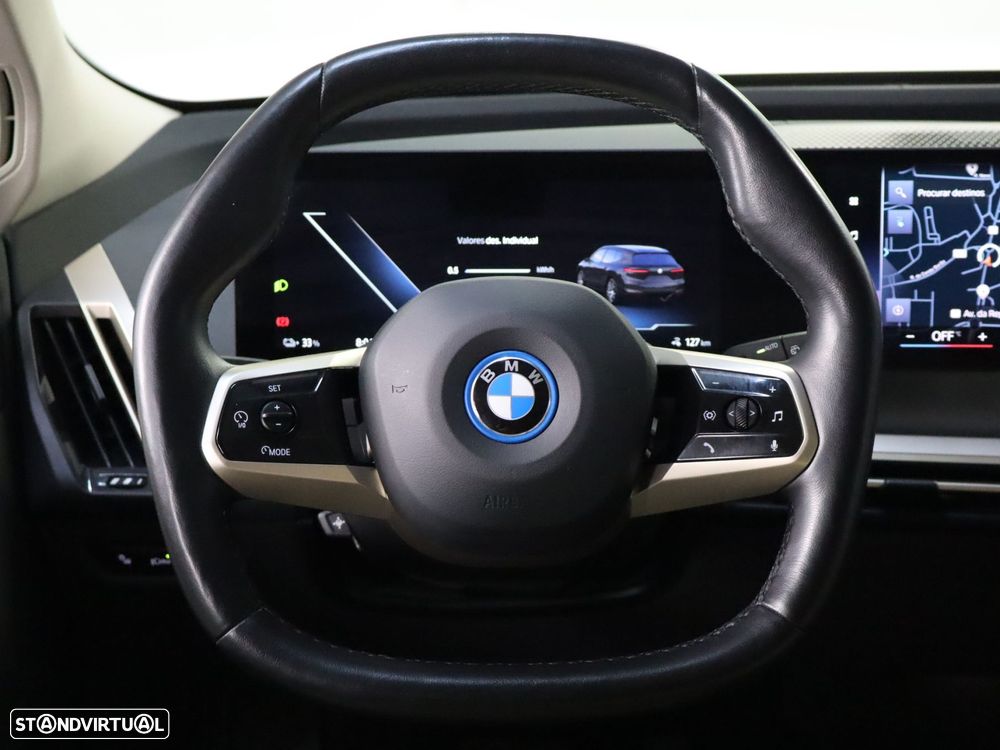 BMW iX xDrive 40 - 14
