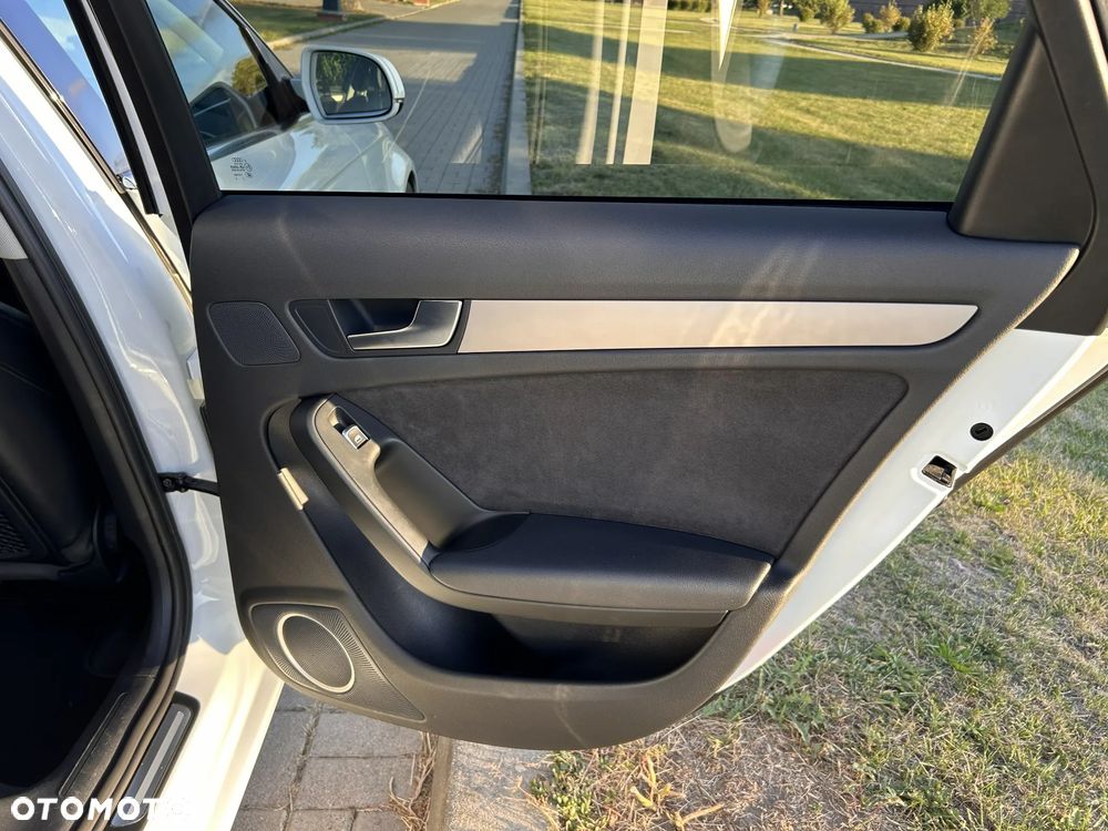 Audi A4 Avant 2.0 TDI - 13