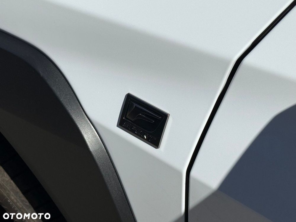 Lexus UX - 12