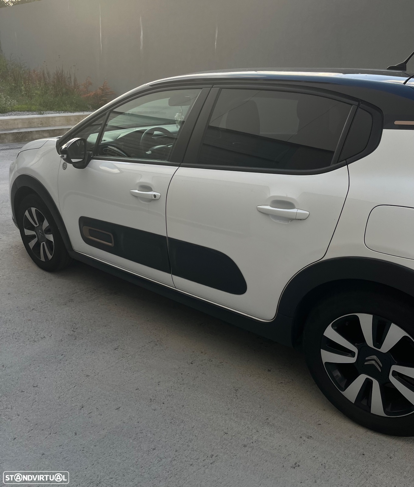 Citroën C3 1.2 PureTech C-Series - 2