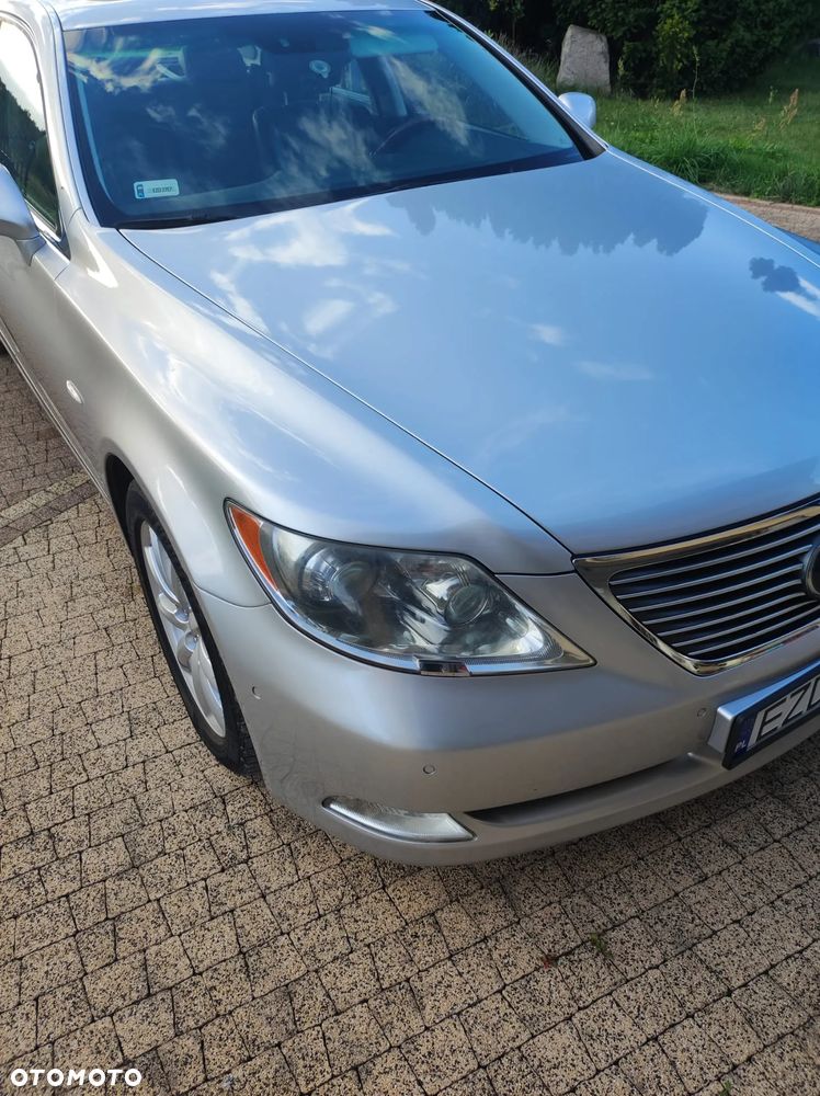 Lexus LS 460 Prestige - 3