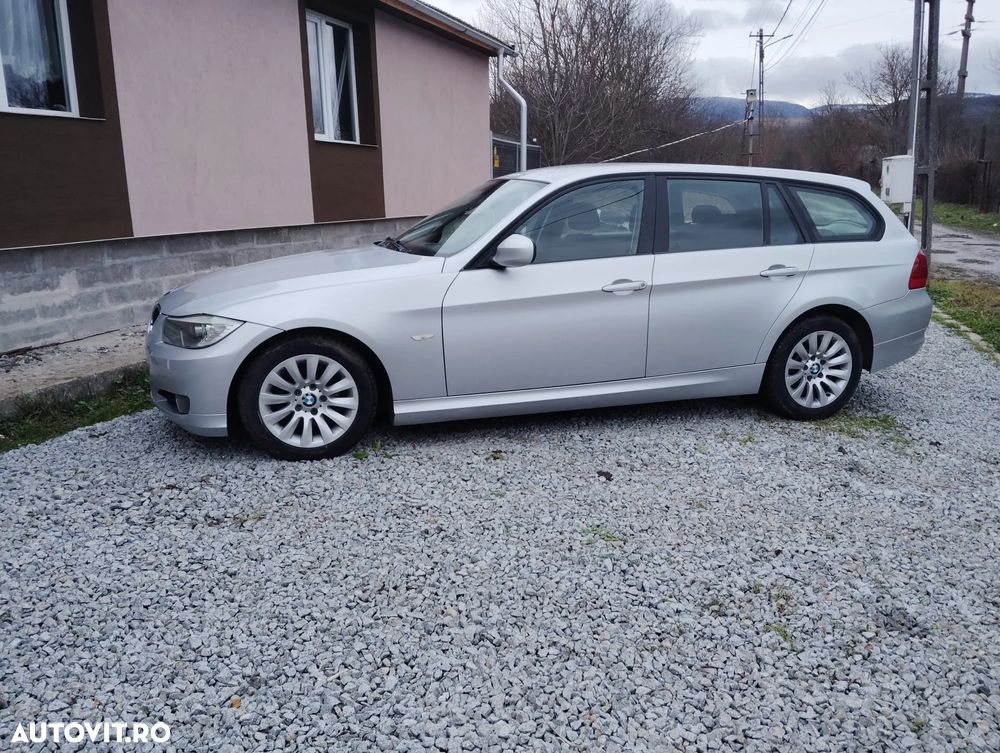 BMW Seria 3 320d DPF Touring Blue Performance Edition Fleet - 4