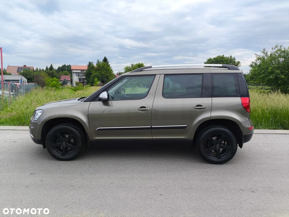 Skoda Yeti Tour Out 2.0 TDI SCR 4x4 DSG - 8