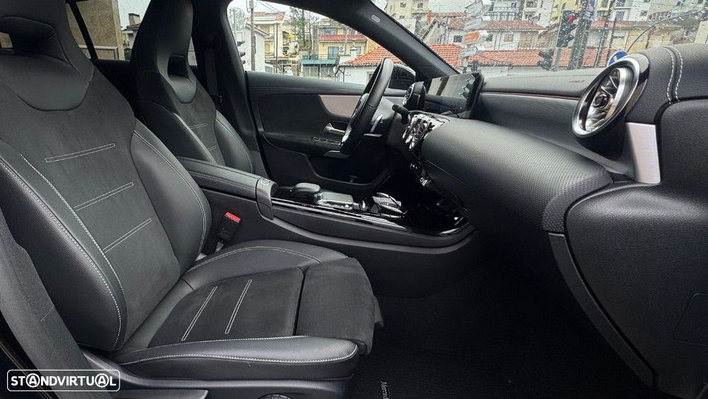Mercedes-Benz CLA 220 - 19
