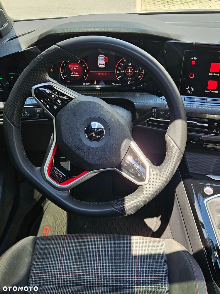 Volkswagen Golf - 14