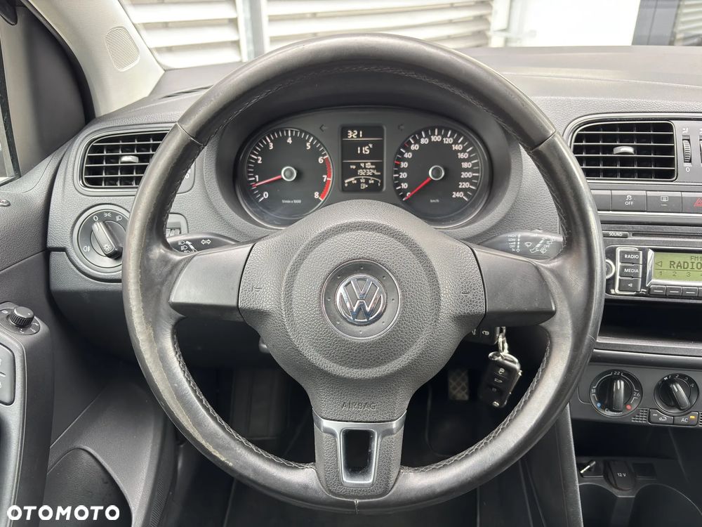 Volkswagen Polo - 22