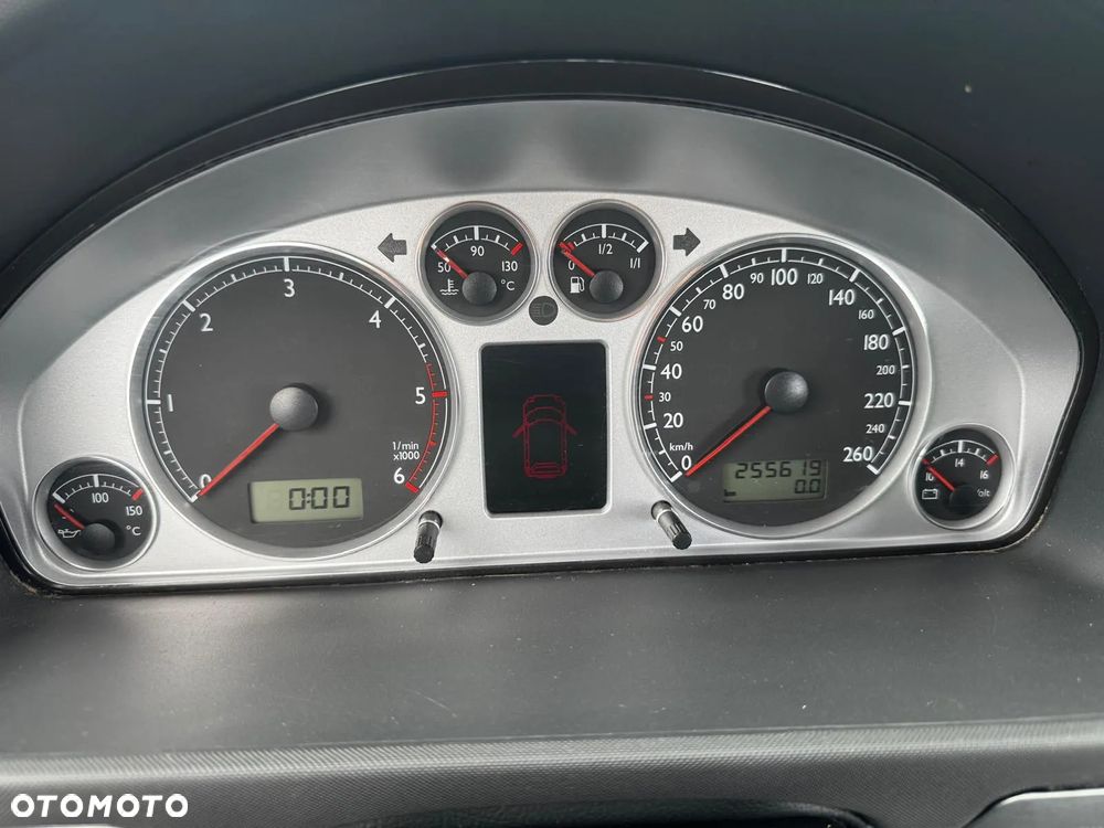 Volkswagen Sharan 2.0 TDI Comfortline - 12