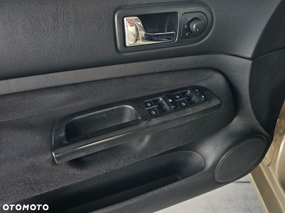 Volkswagen Golf - 11
