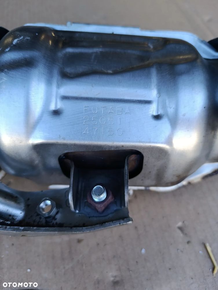 TOYOTA AURIS II 2 1.2 B KATALIZATOR 25051-47150 - 3