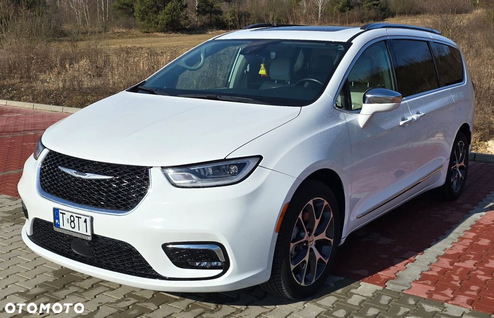 Chrysler Pacifica - 3