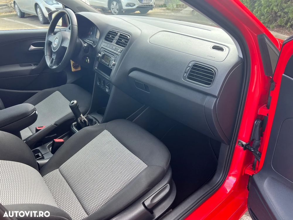 Volkswagen Polo 1.6 TDI DPF Trendline BlueMotion Technology - 27