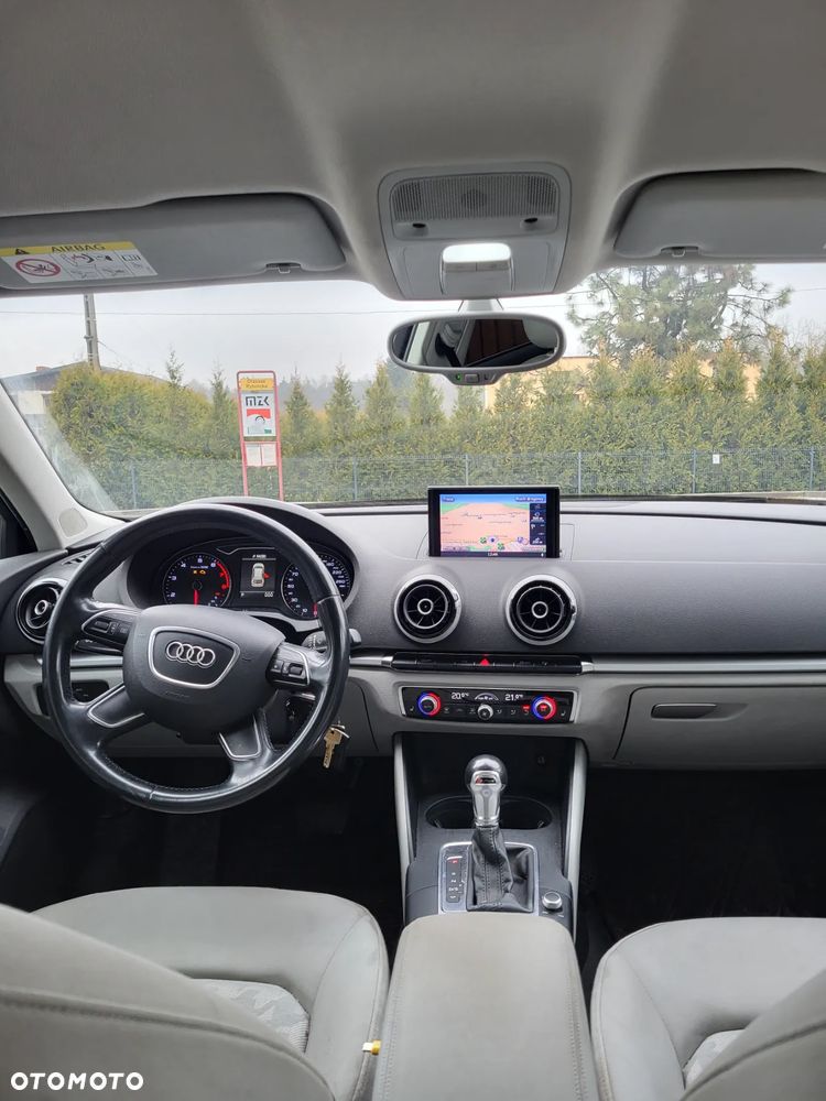 Audi A3 Sportback 1.4 TFSI Ambition S tronic - 4