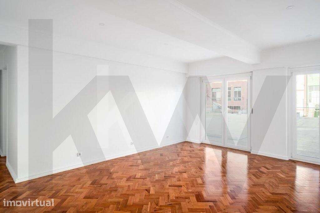Apartamento T4 com Terraço de 160 m2 e Estacionamento | Praça de Espan - Grande imagem: 4/20