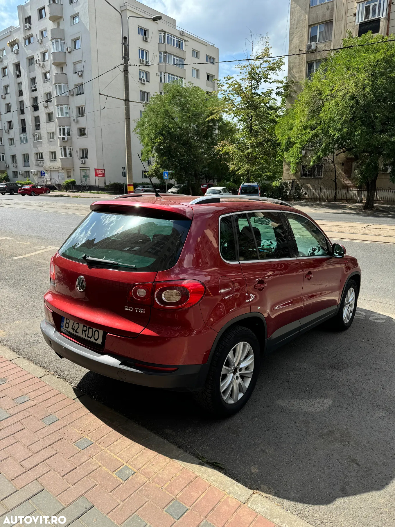 Volkswagen Tiguan - 4