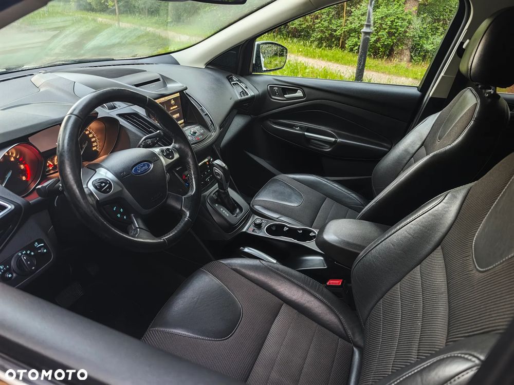 Ford Kuga 2.0 TDCi 4x4 Titanium - 9