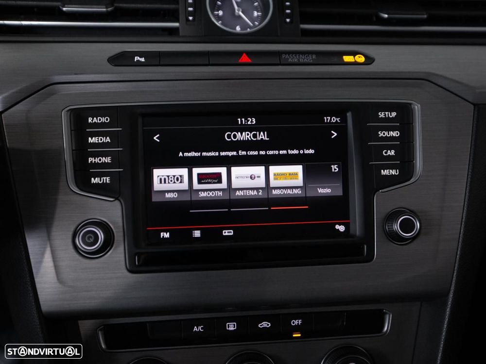 VW Passat Variant - 17