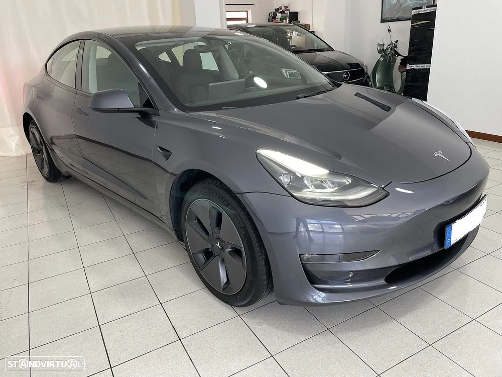 Tesla Model 3 Long Range Tração Traseira - 13
