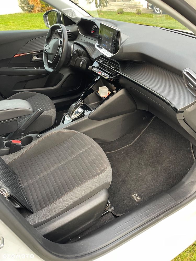 Peugeot 208 1.2 PureTech Active Pack S&S EAT8 - 9
