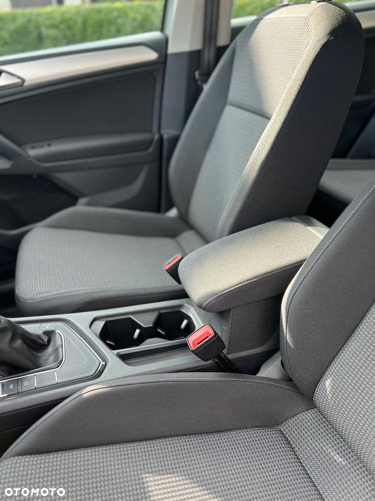 Volkswagen Tiguan 1.5 TSI EVO Trendline - 18