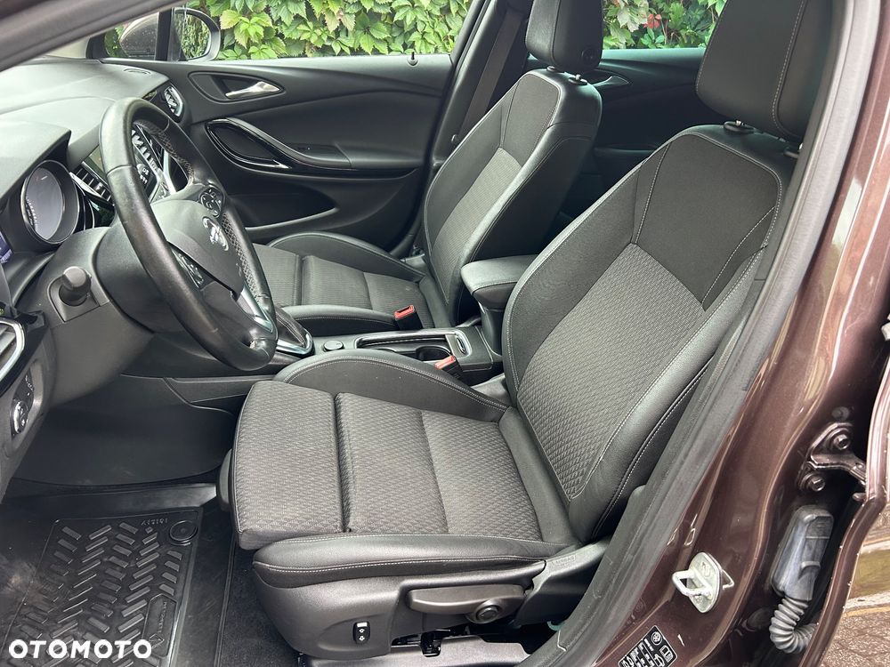Opel Astra 1.6 D Automatik Start/Stop Innovation - 22