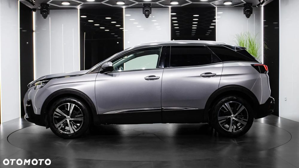Peugeot 3008 1.2 PureTech Allure S&S - 4