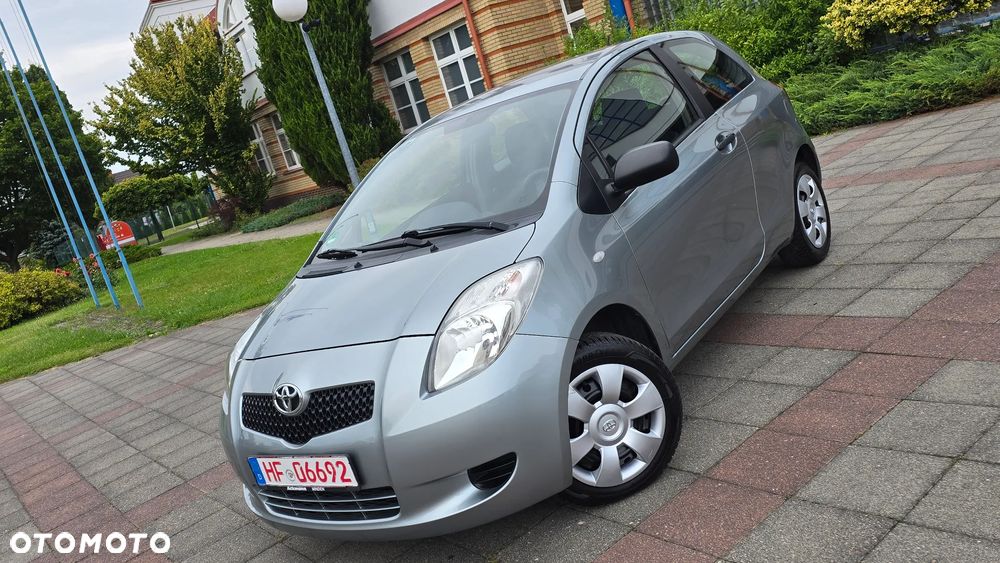Toyota Yaris - 35